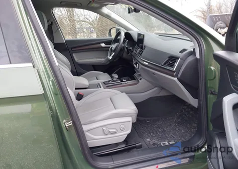 2021 Audi Q5 Premium Plus 55 Tfsi E Quattro S Tronic from USA, damaged, VIN WA1E2AFY4M2133366